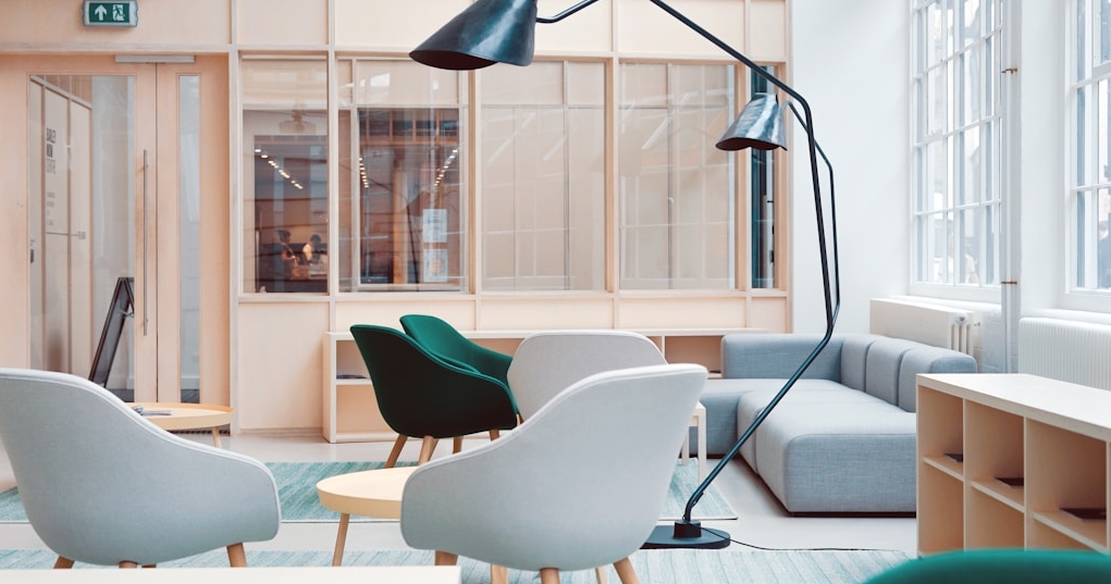 embracing breakout office furniture